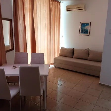 Pro 2 - 4 Osoby - Bila Budova V Arealu Kokiche Sunny Beach, Nesebar, Bulharsko Slantschew brjag